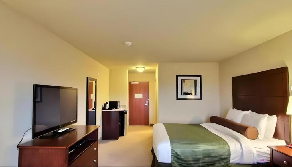 Americinn By Wyndham Oshkosh Exterior photo